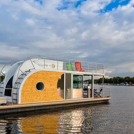Houseboat On The Dahme * Niederlehme