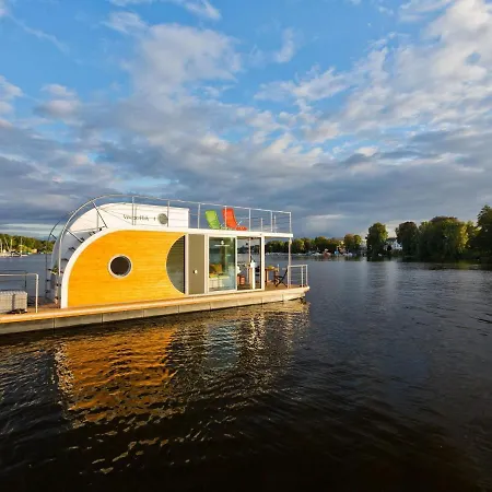 Houseboat On The Dahme Botel