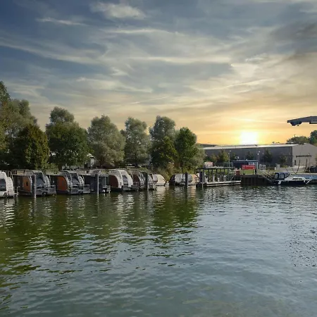 Houseboat On The Dahme Botel Niederlehme