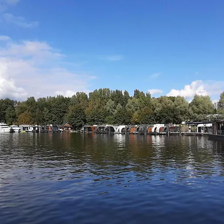 Houseboat On The Dahme Båthotell *